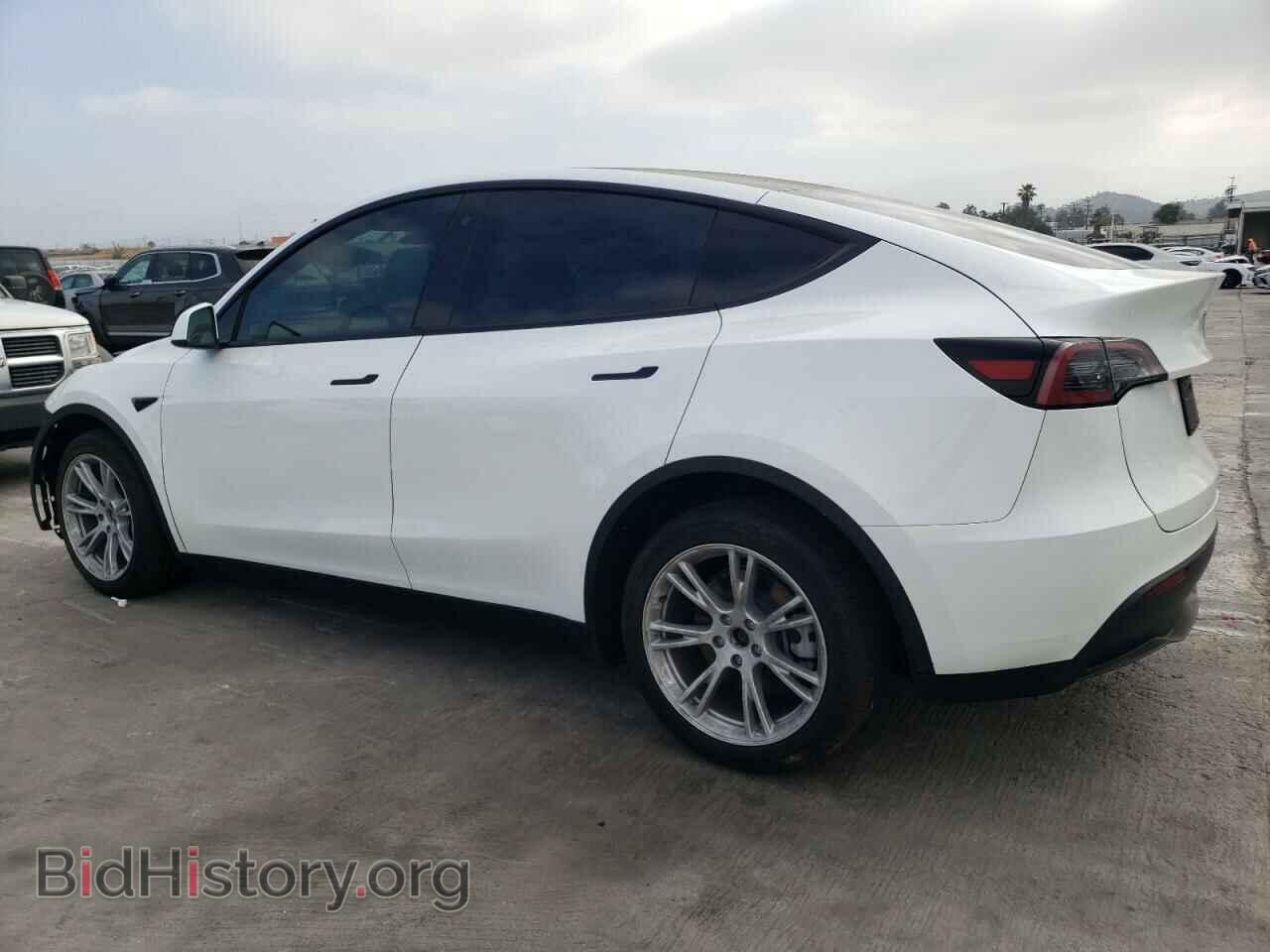 2023 TESLA MODEL Y - VIN: 7SAYGAEE7PF764290 - Фото 2