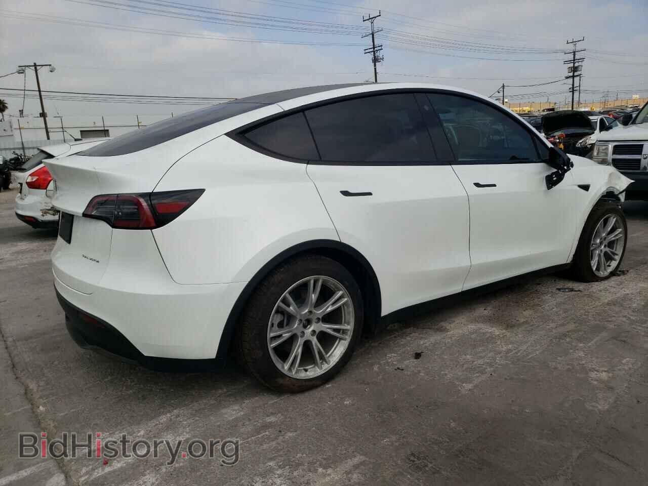 2023 TESLA MODEL Y - VIN: 7SAYGAEE7PF764290 - Фото 3