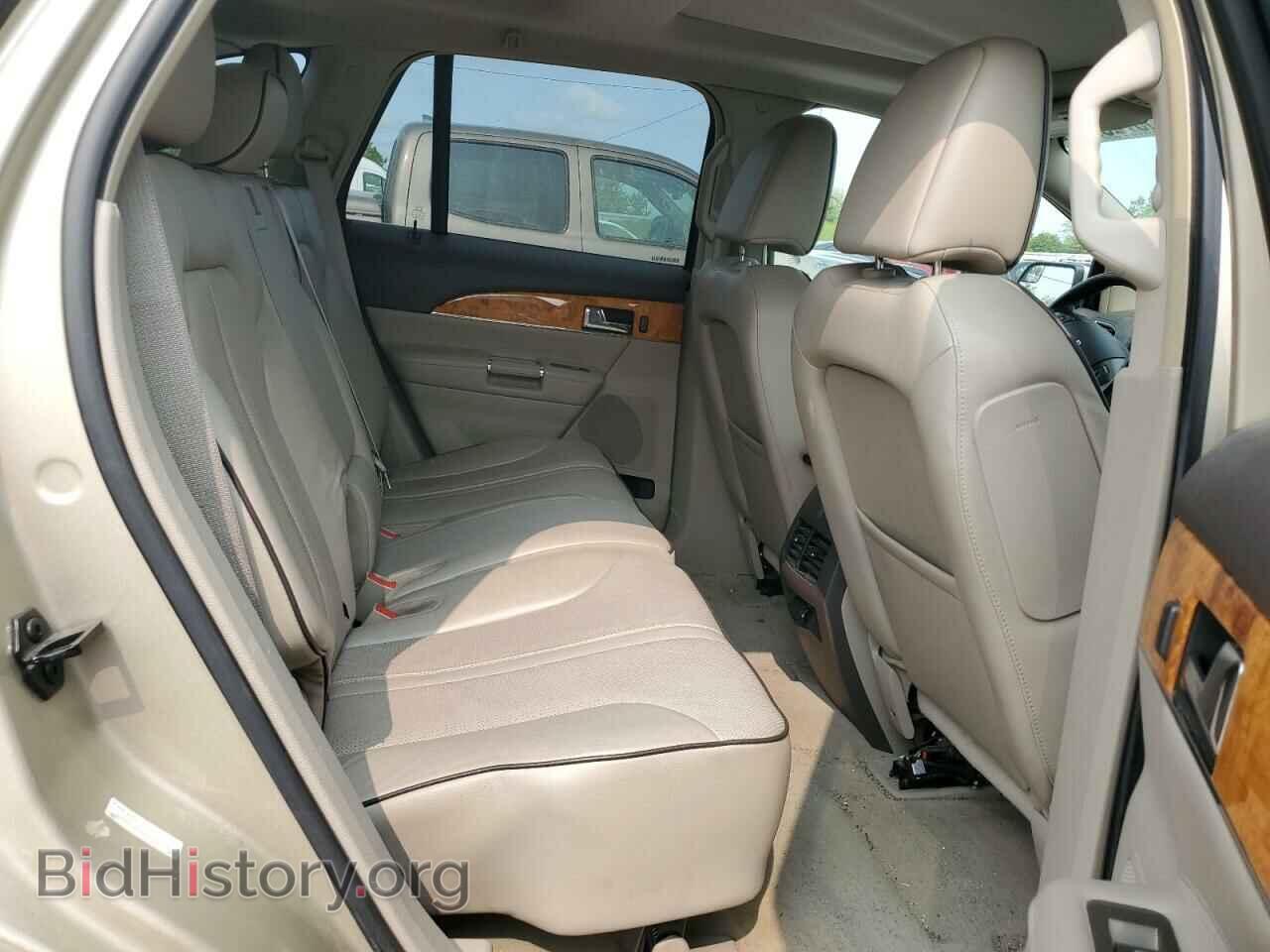 2011 LINCOLN MKX - VIN: 2LMDJ6JK4BBJ28745 - Фото 11