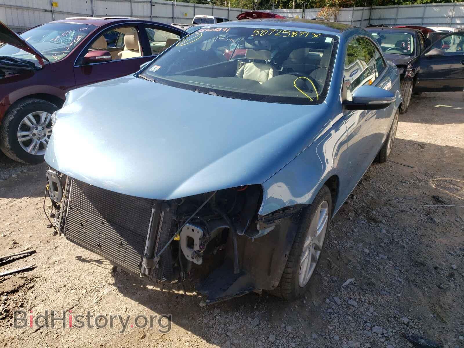 2009 VOLKSWAGEN EOS - VIN: WVWFA71F69V018456 - Фото 2