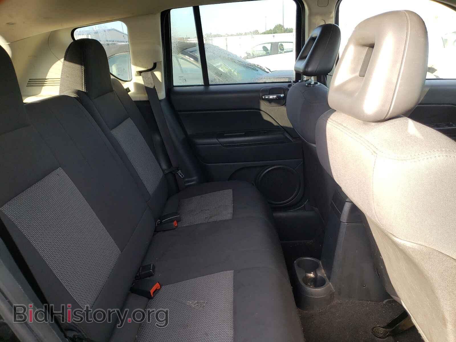 2009 JEEP COMPASS - VIN: 1J4FF47B09D137236 - Photo 6