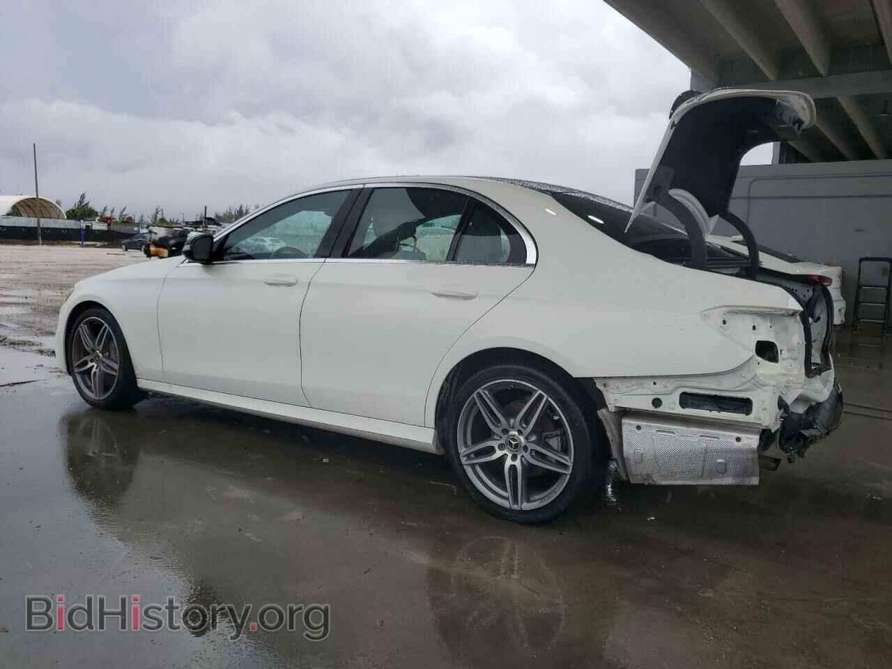 2019 MERCEDES-BENZ E-CLASS - VIN: WDDZF4JB8KA623124 - Фото 2