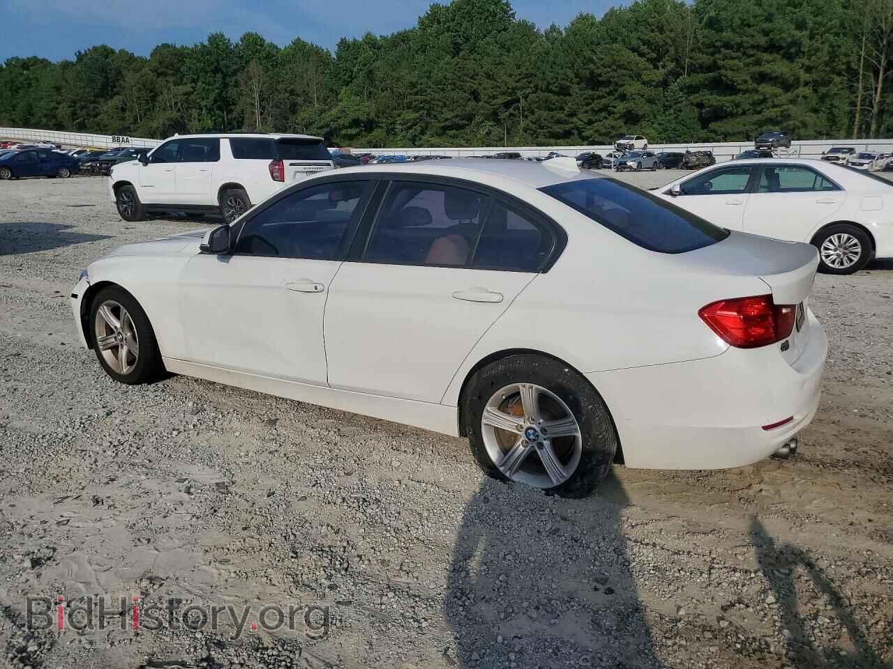 2013 BMW 3 SERIES - VIN: WBA3A5C57DF359389 - Фото 2