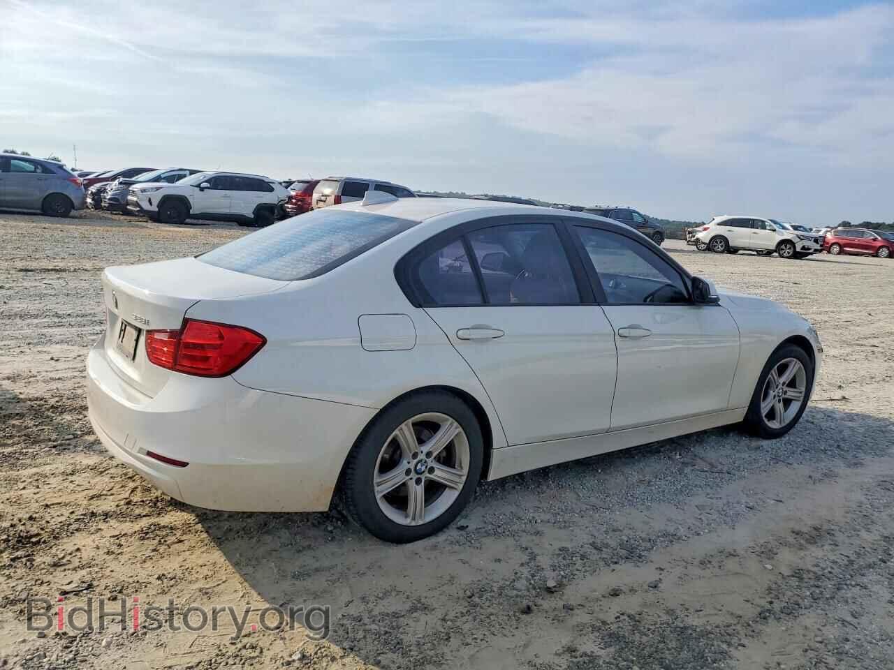2013 BMW 3 SERIES - VIN: WBA3A5C57DF359389 - Фото 3