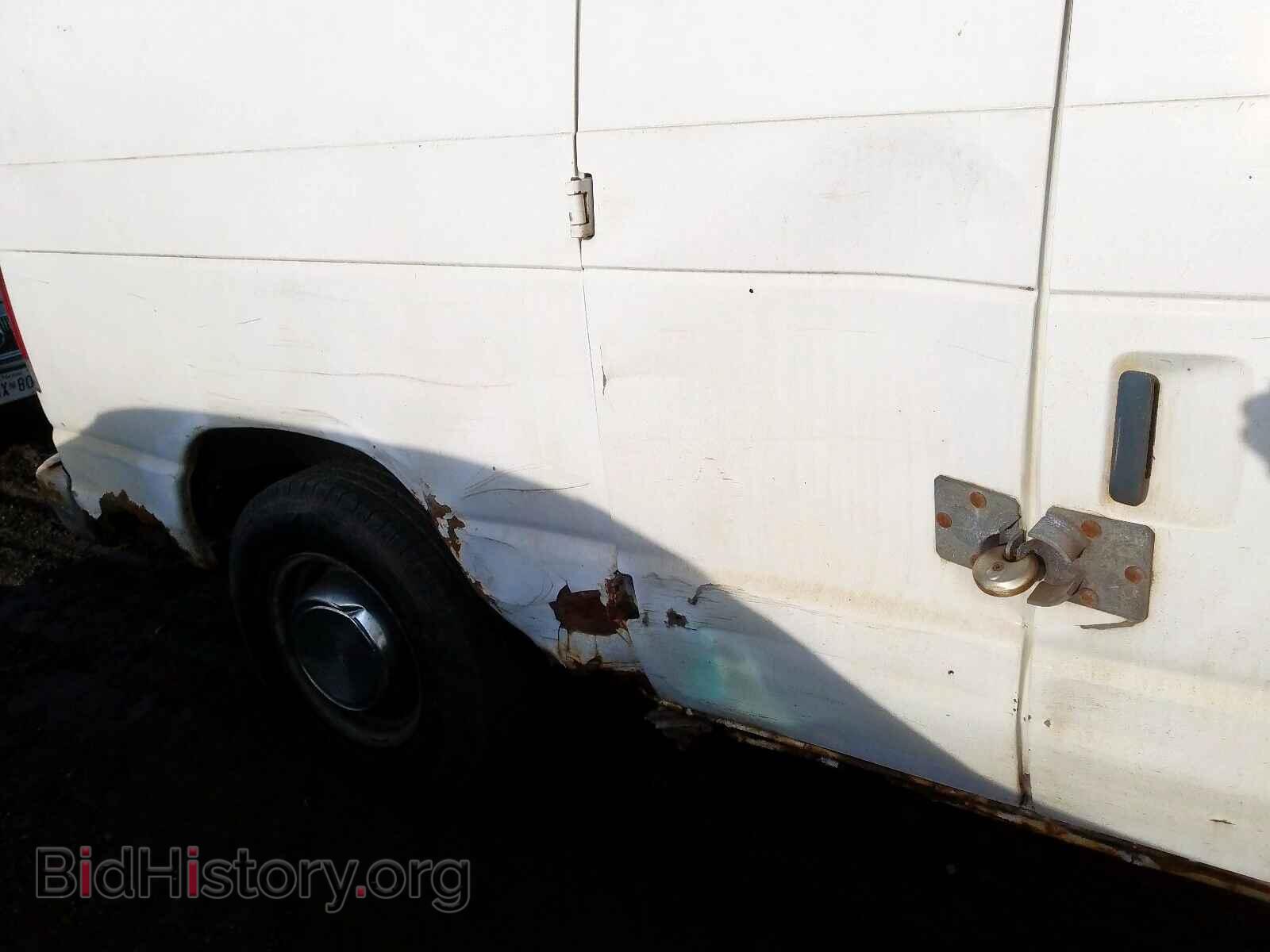 2002 FORD ECONOLINE - VIN: 1FTNE24L82HA55579 - Фото 9