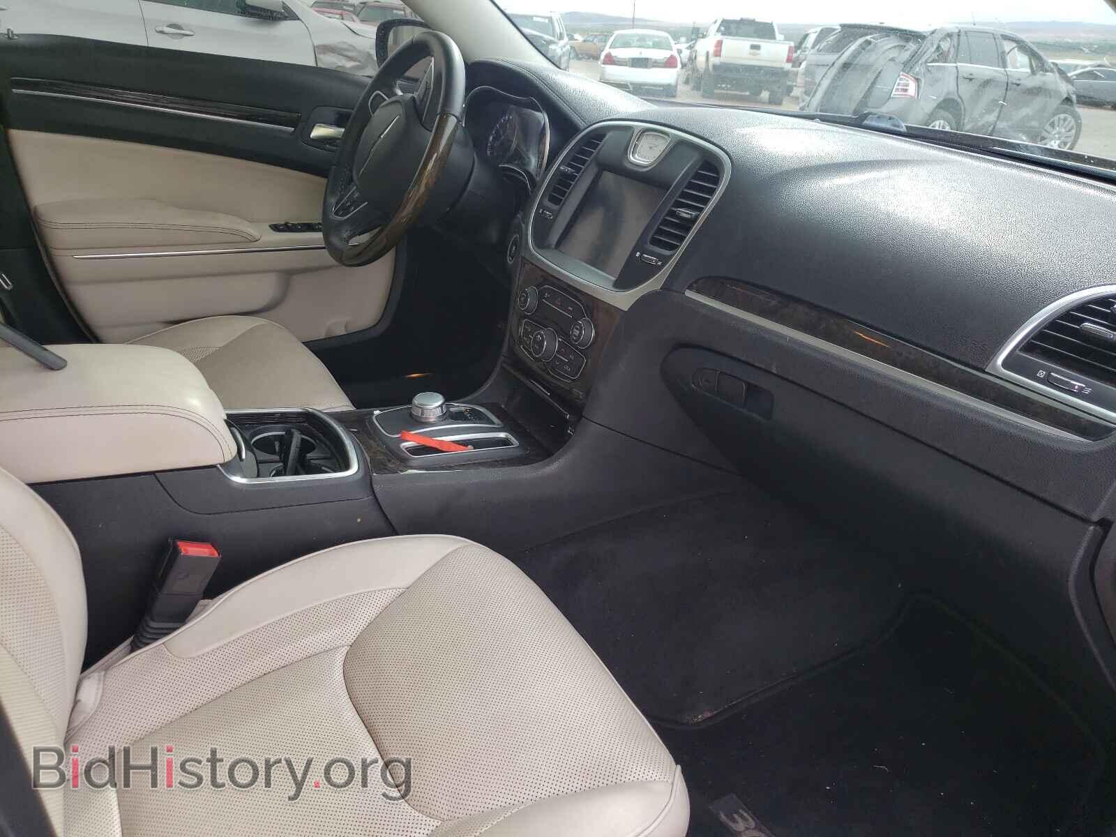 2016 CHRYSLER 300 - VIN: 2C3CCAKG4GH191145 - Фото 5