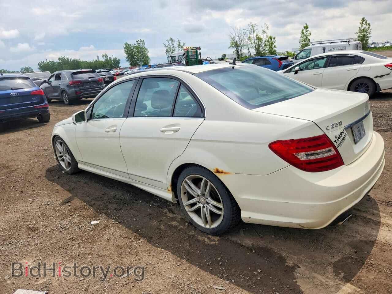 2012 MERCEDES-BENZ C-CLASS - VIN: WDDGF8FB1CA633826 - Фото 2