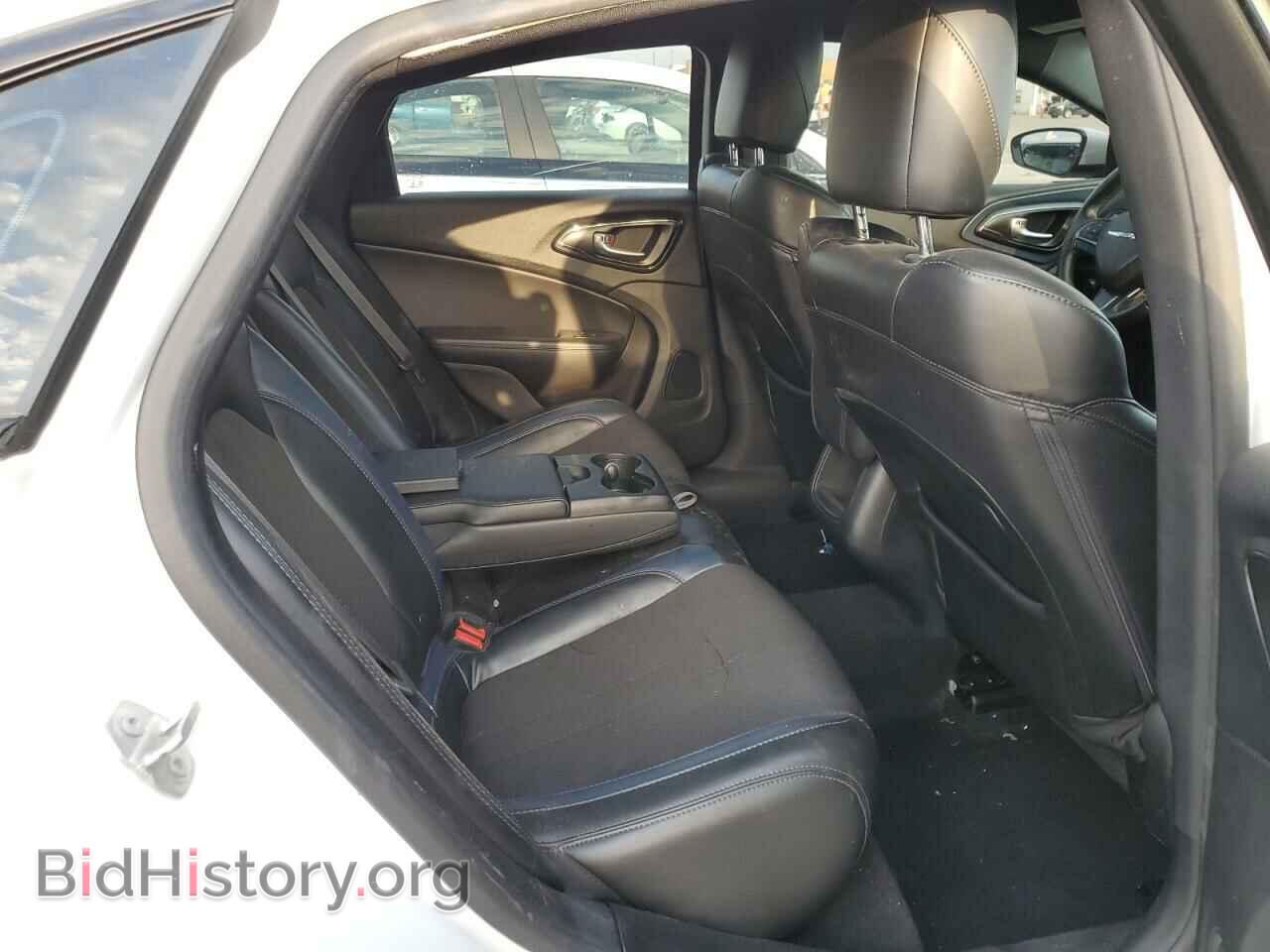 2016 CHRYSLER 200 - VIN: 1C3CCCBG8GN161083 - Фото 6