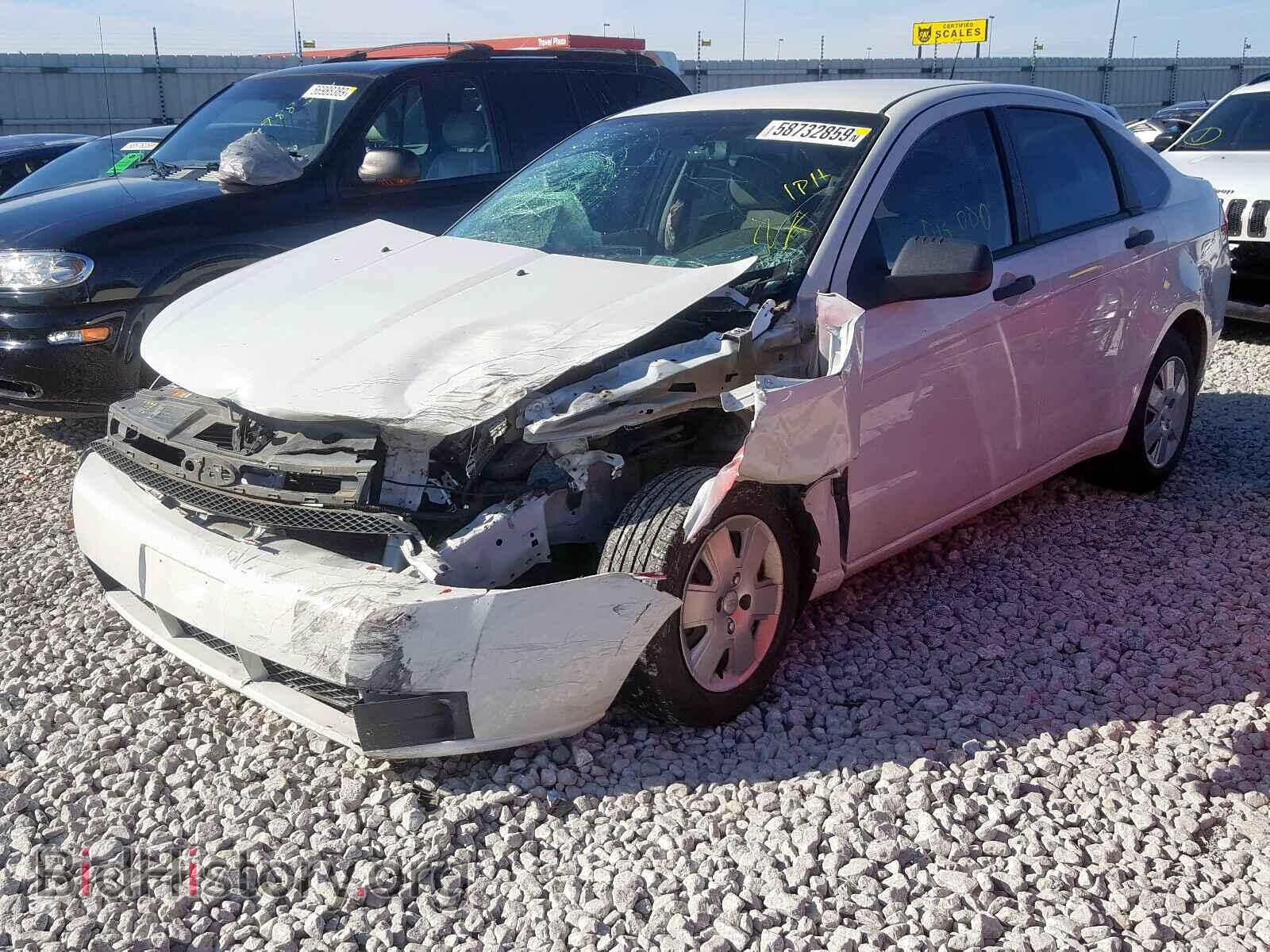 2011 FORD FOCUS - VIN: 1FAHP3EN6BW179767 - Фото 2