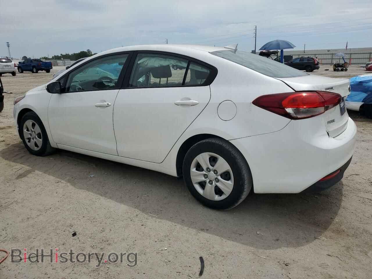 2017 KIA FORTE - VIN: 3KPFL4A73HE046820 - Фото 2