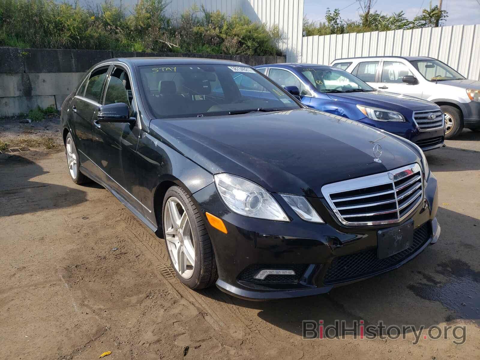 Photo WDDHF8HBXBA431163 - MERCEDES-BENZ E-CLASS 2011