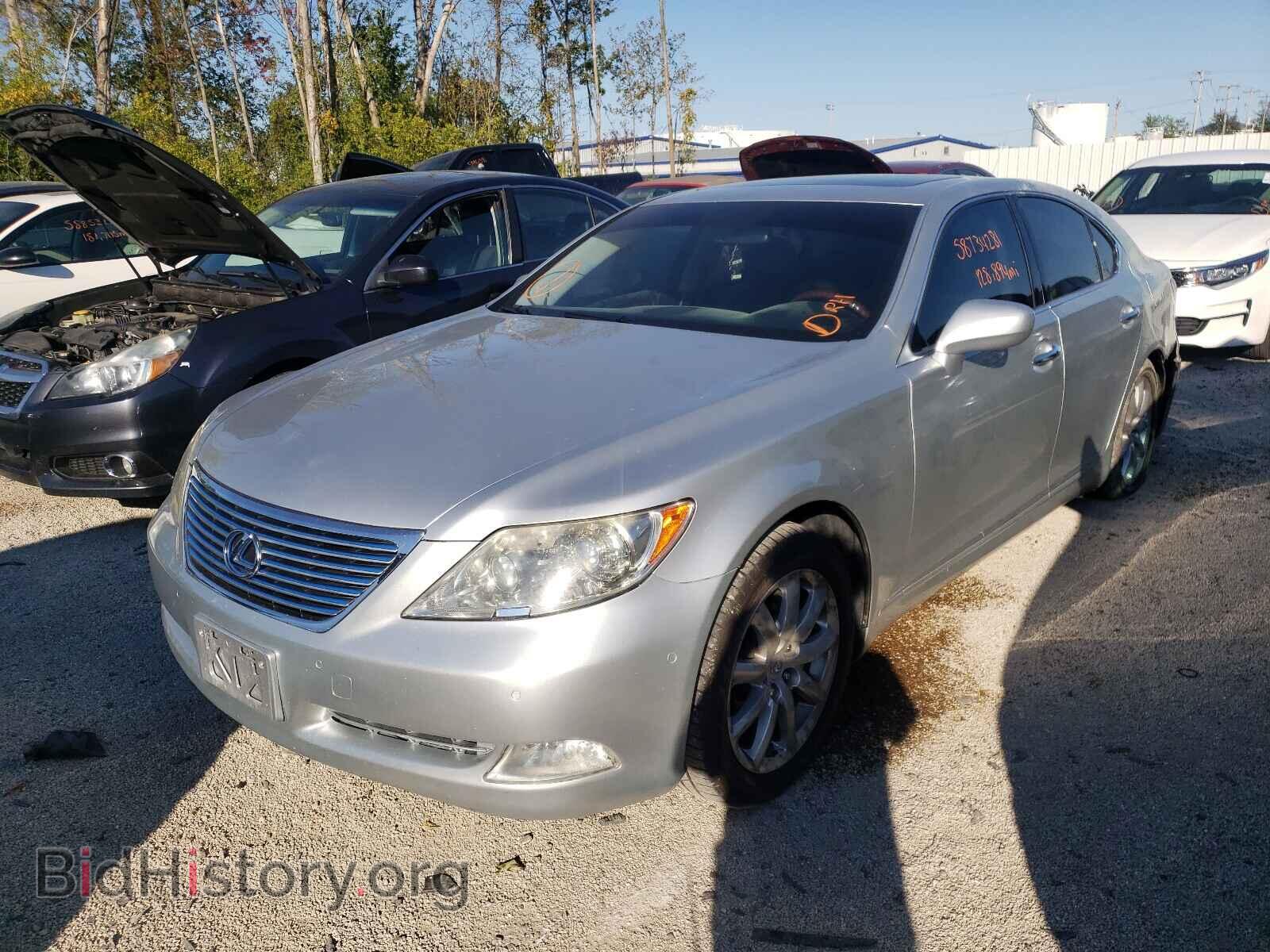 2007 LEXUS LS460 - VIN: JTHBL46F075021817 - Фото 2