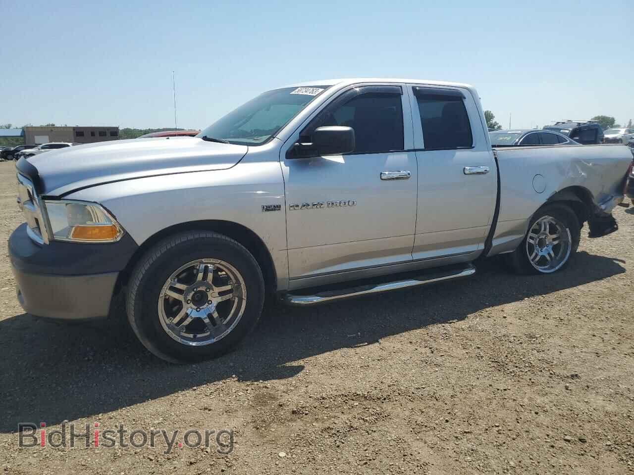Photo 1D7RV1GT2BS502374 - DODGE All Models 2011
