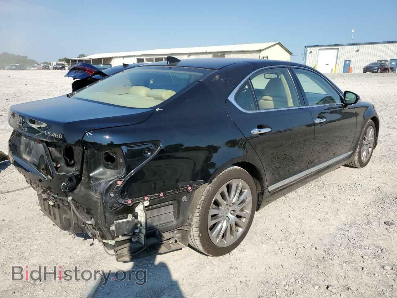2014 LEXUS LS460 - VIN: JTHBL5EFXE5132010 - Photo 3