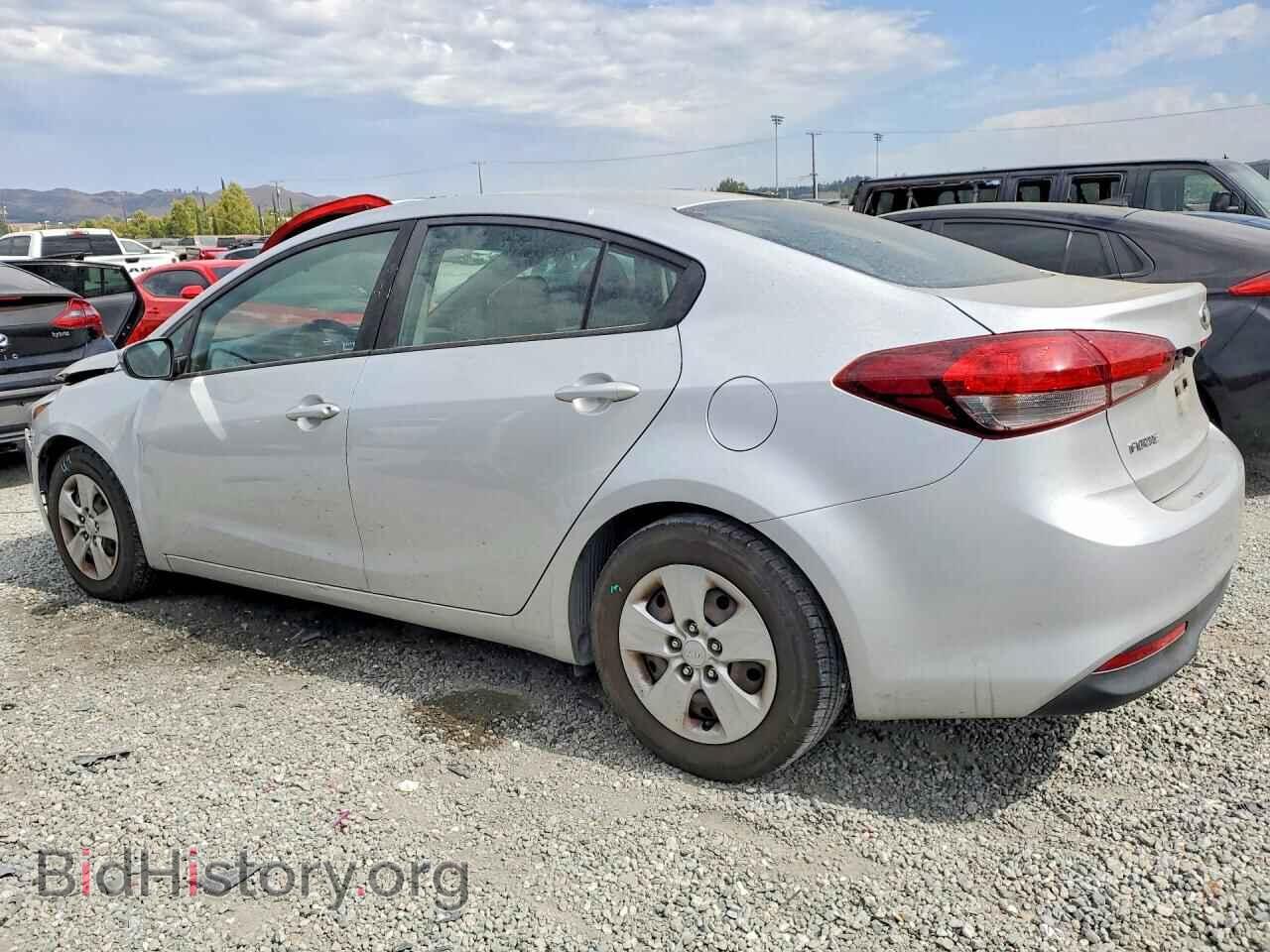 2017 KIA FORTE - VIN: 3KPFK4A72HE142876 - Фото 2