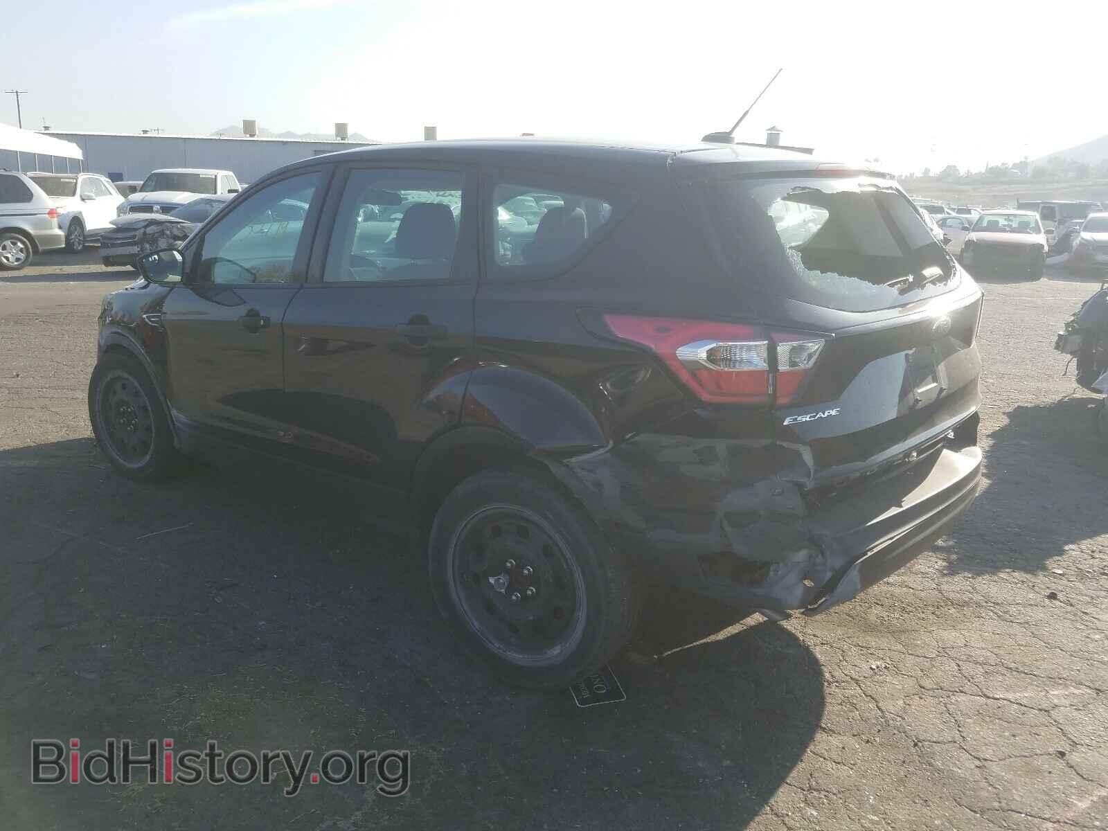 2017 Ford ESCAPE (VIN 1FMCU0F75HUC67463) — фото 3 из 10
