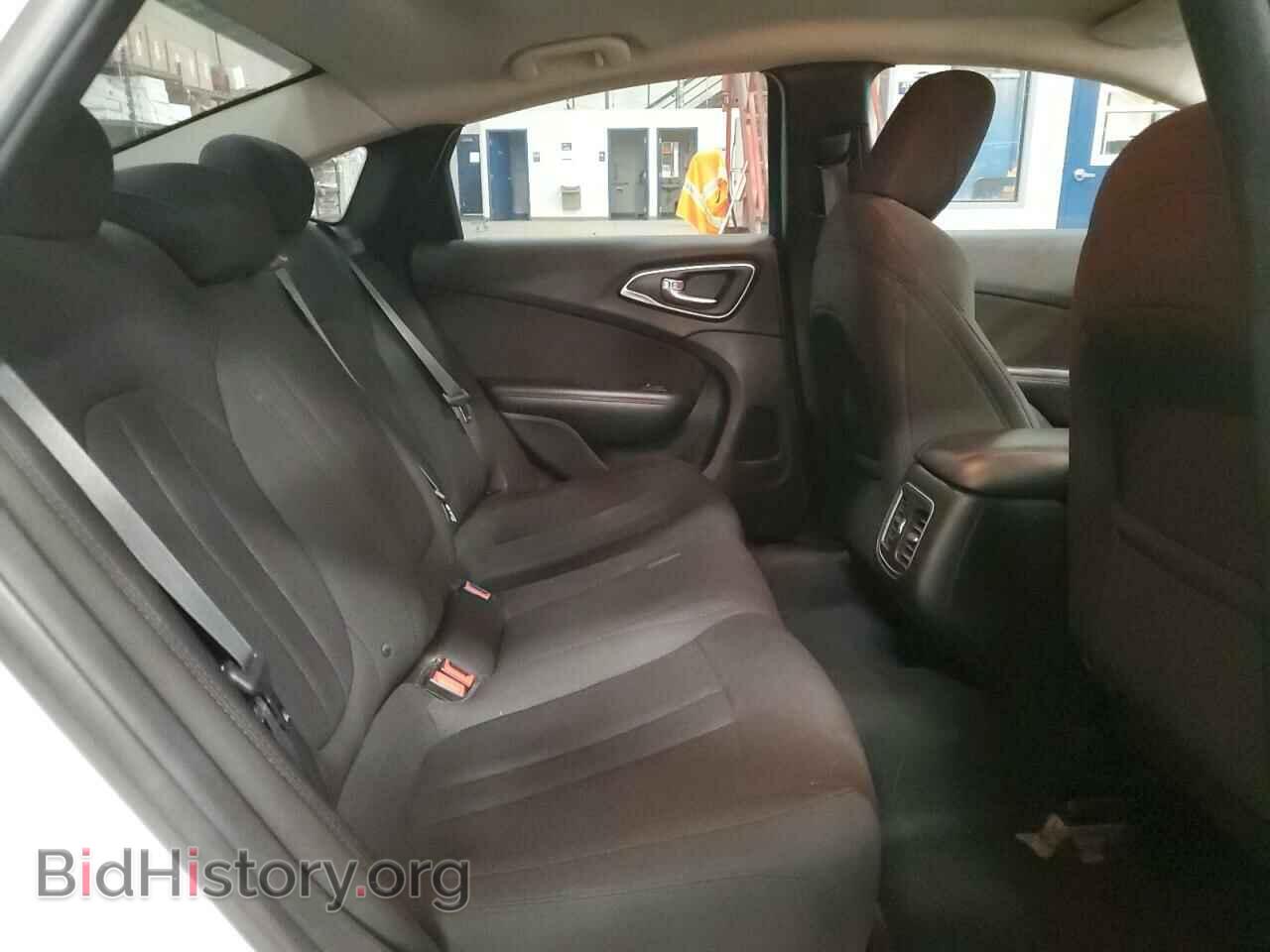 2015 CHRYSLER 200 - VIN: 1C3CCCAB4FN528498 - Фото 10