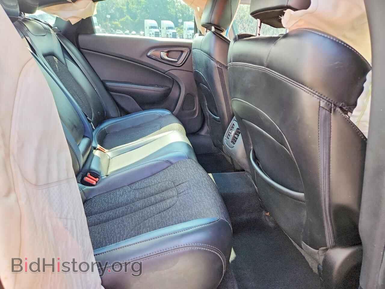 2016 CHRYSLER 200 - VIN: 1C3CCCBBXGN113427 - Фото 10