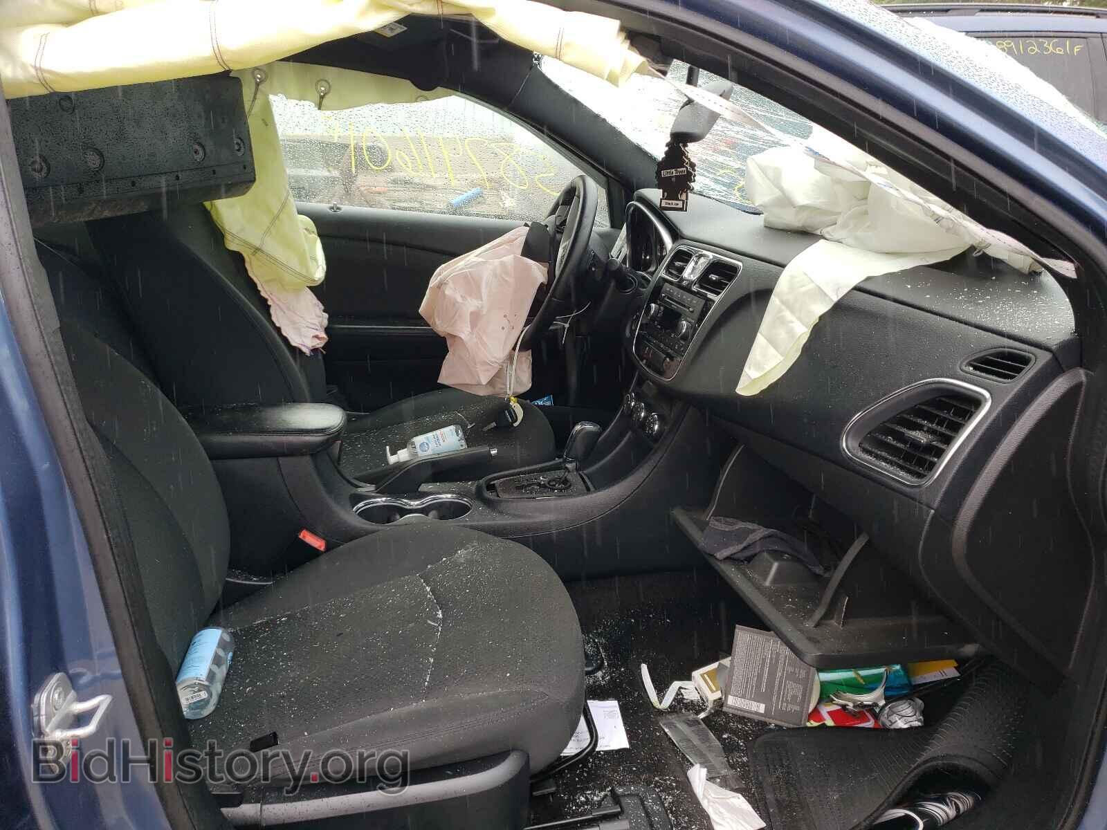 2011 CHRYSLER 200 - VIN: 1C3BC1FB1BN570470 - Фото 5