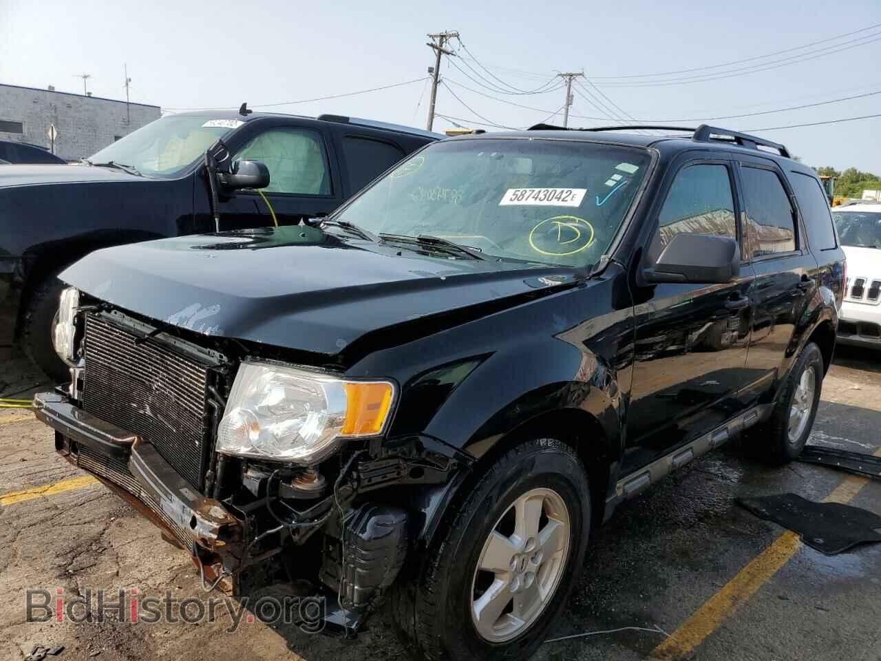 2010 FORD ESCAPE - VIN: 1FMCU0D77AKC24215 - Фото 2