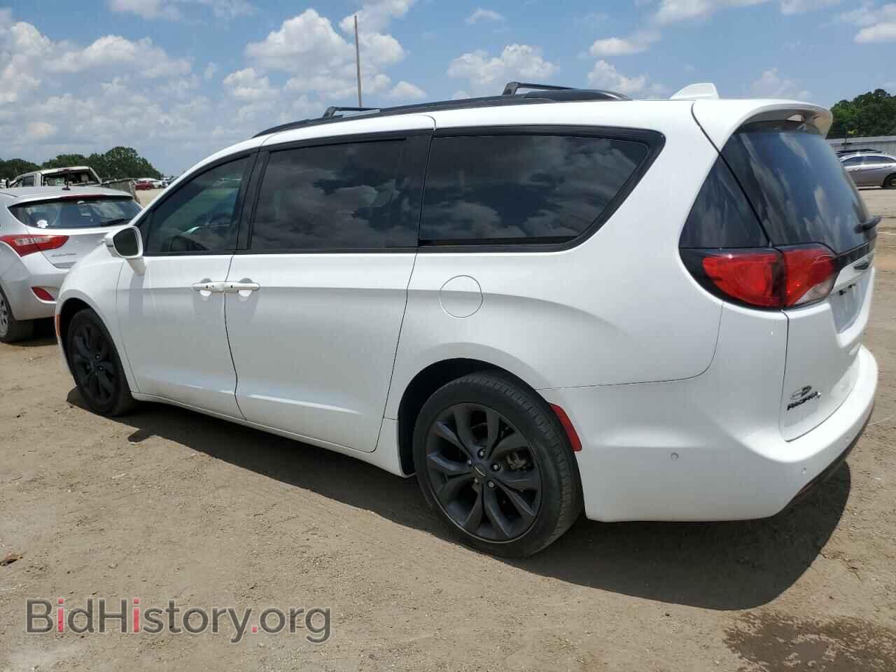 2018 CHRYSLER PACIFICA - VIN: 2C4RC1GG8JR365136 - Фото 2