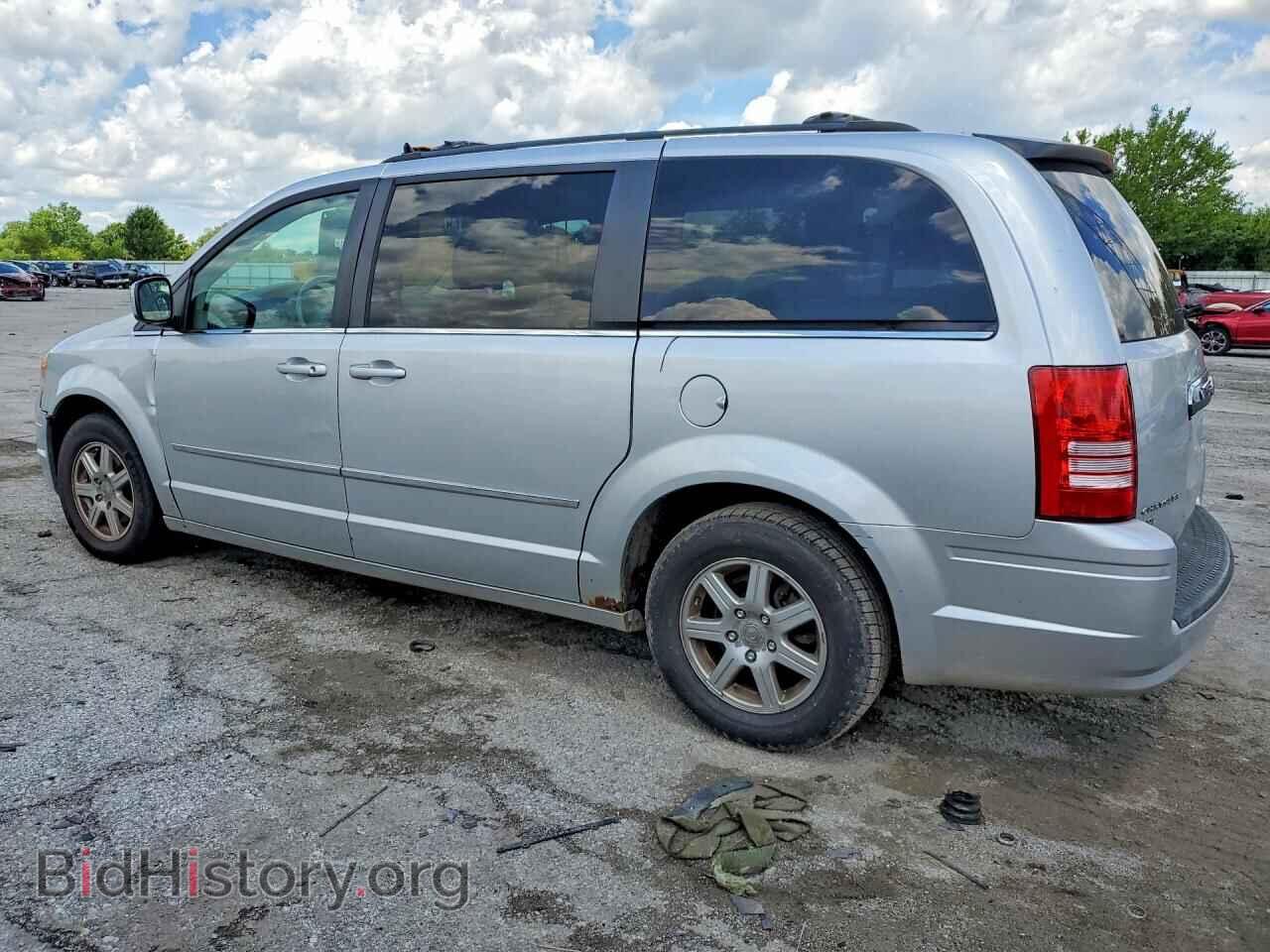 2010 CHRYSLER MINIVAN - VIN: 2A4RR5DX7AR351443 - Фото 2