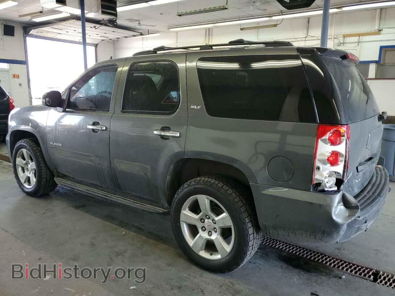 2011 GMC YUKON - VIN: 1GKS2CE07BR220431 - Фото 2