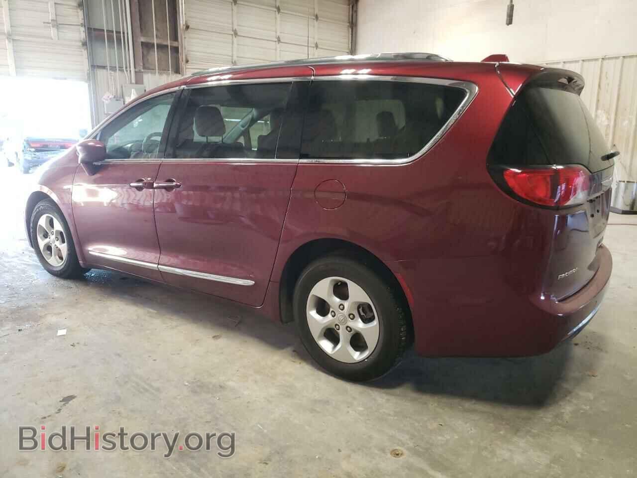 2017 CHRYSLER PACIFICA - VIN: 2C4RC1EGXHR541987 - Photo 2