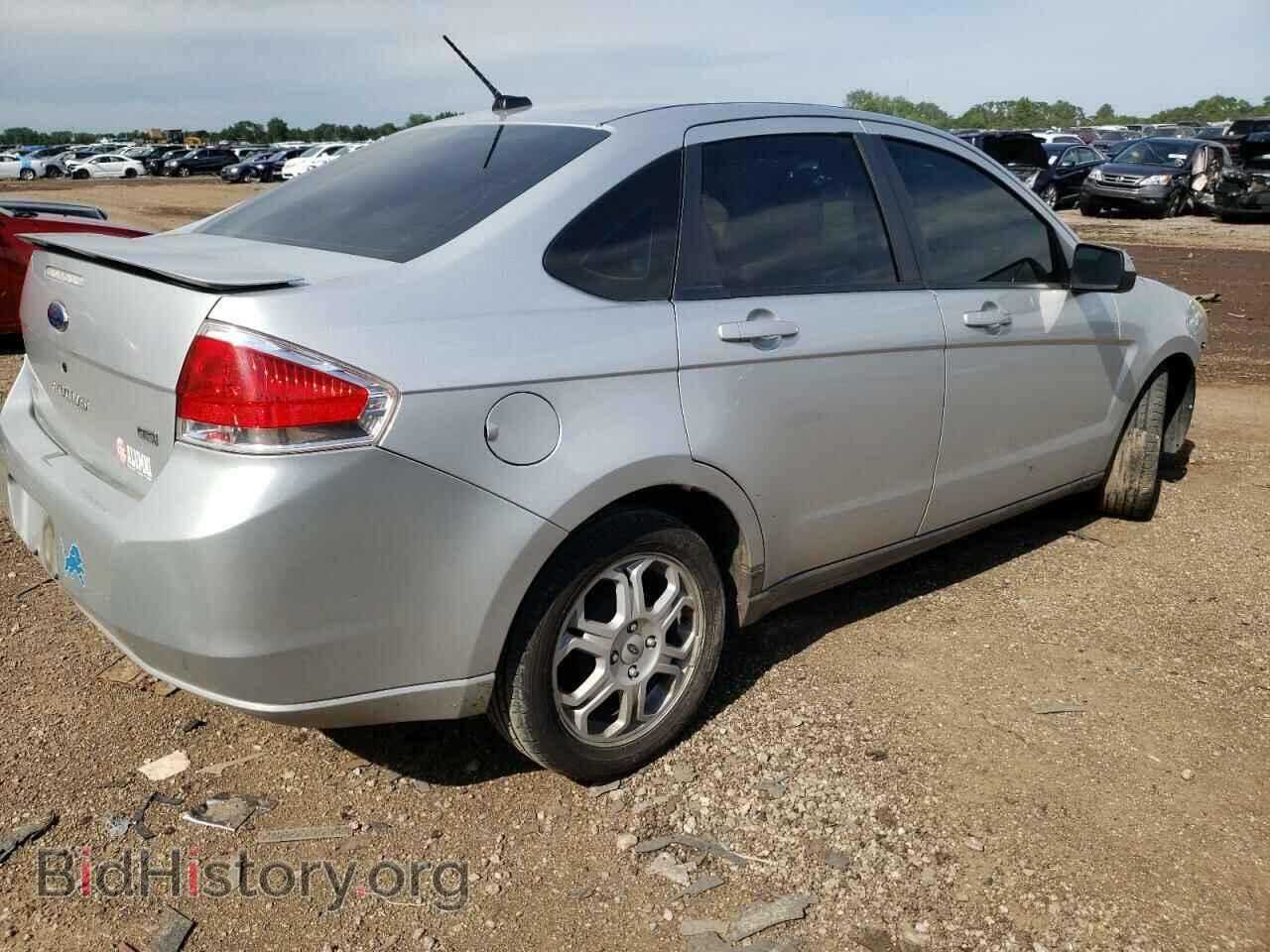 2009 FORD FOCUS - VIN: 1FAHP36N29W204706 - Фото 3