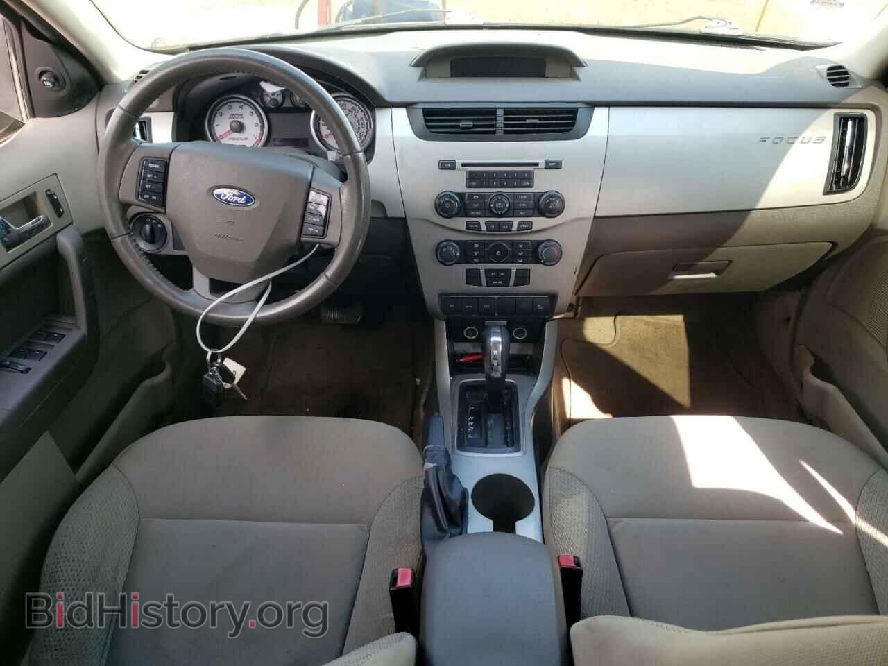 2009 FORD FOCUS - VIN: 1FAHP36N29W204706 - Фото 8