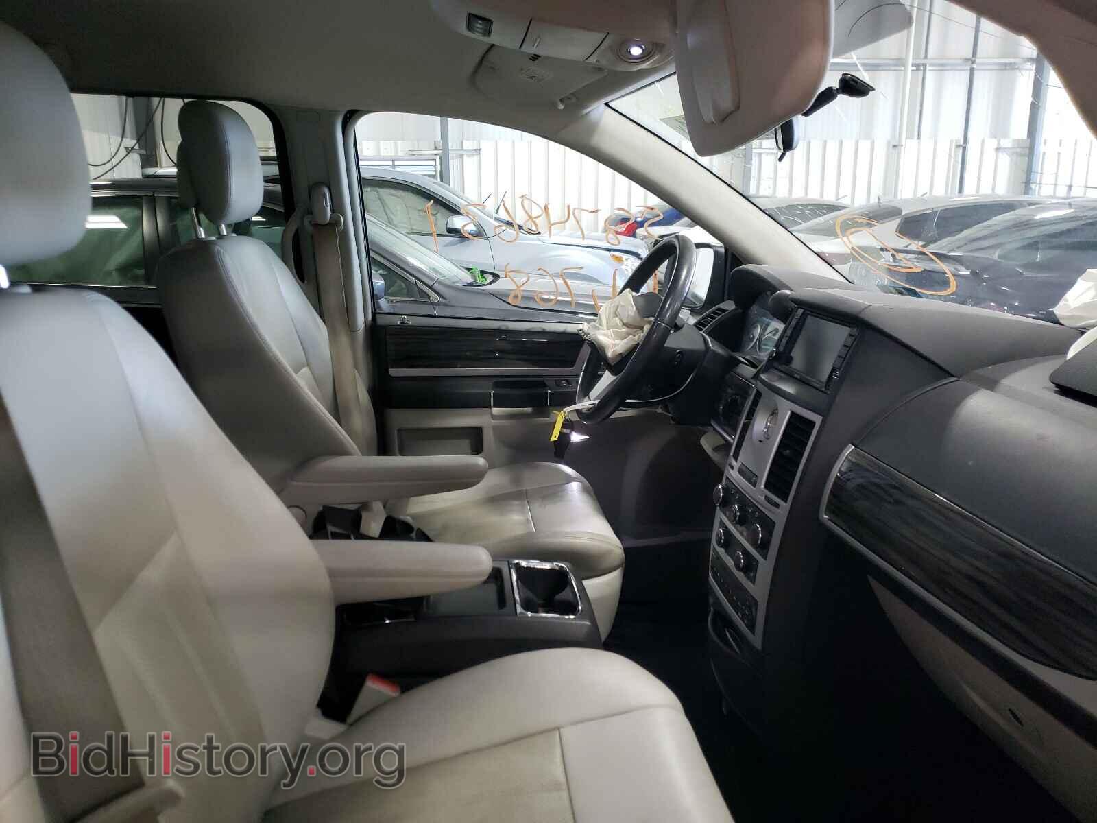 2010 CHRYSLER MINIVAN - VIN: 2A4RR5D10AR293641 - Фото 5
