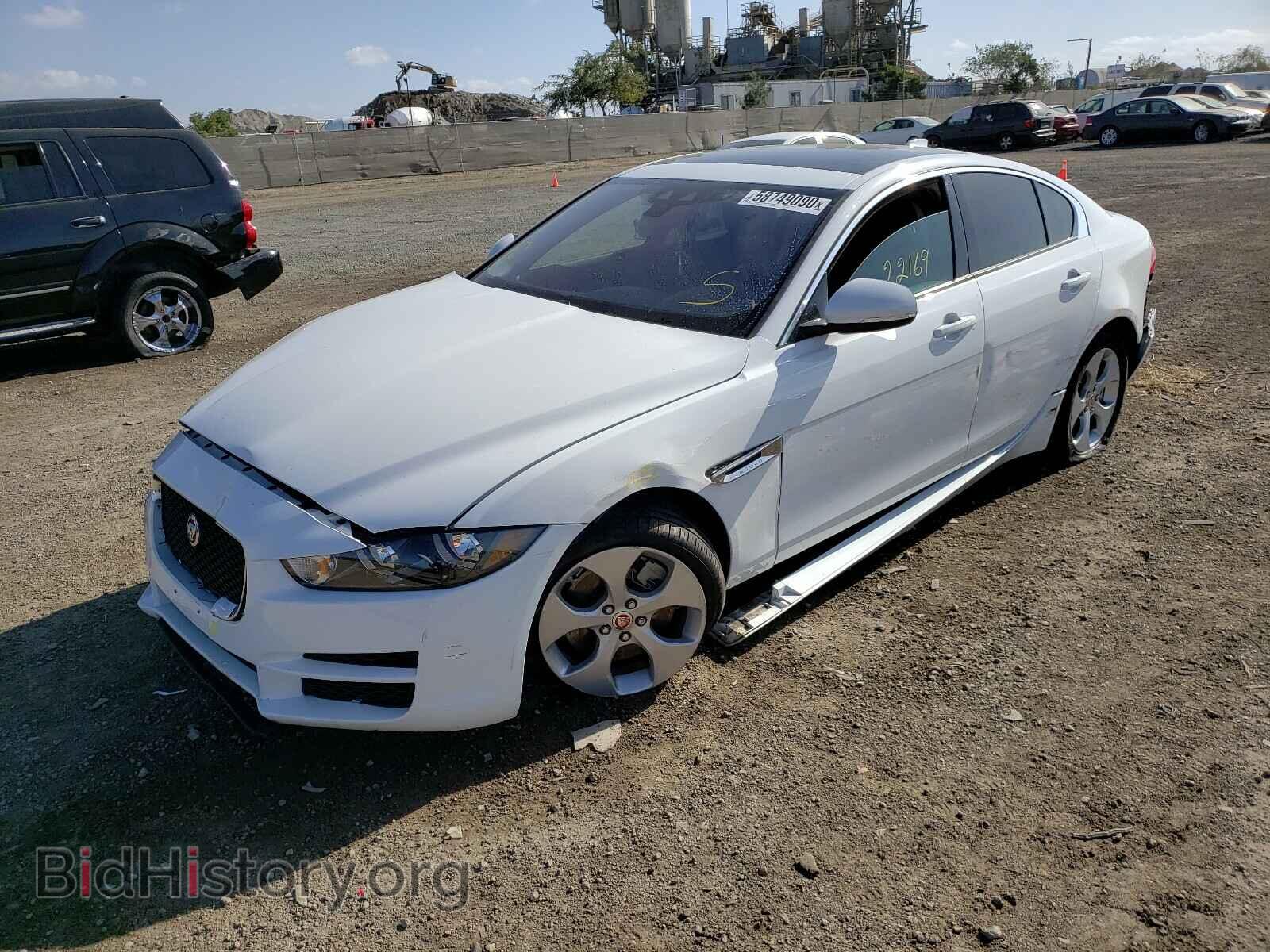 2017 JAGUAR XE - VIN: SAJAR4BG4HA973577 - Фото 2