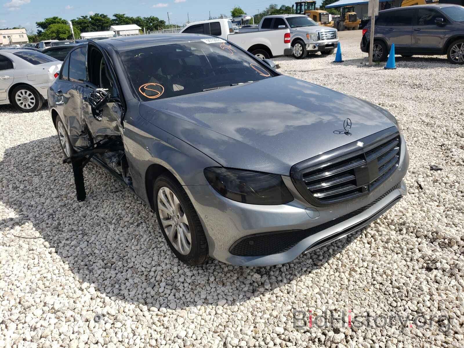 Photo WDDZF4JB4HA216152 - MERCEDES-BENZ E-CLASS 2017