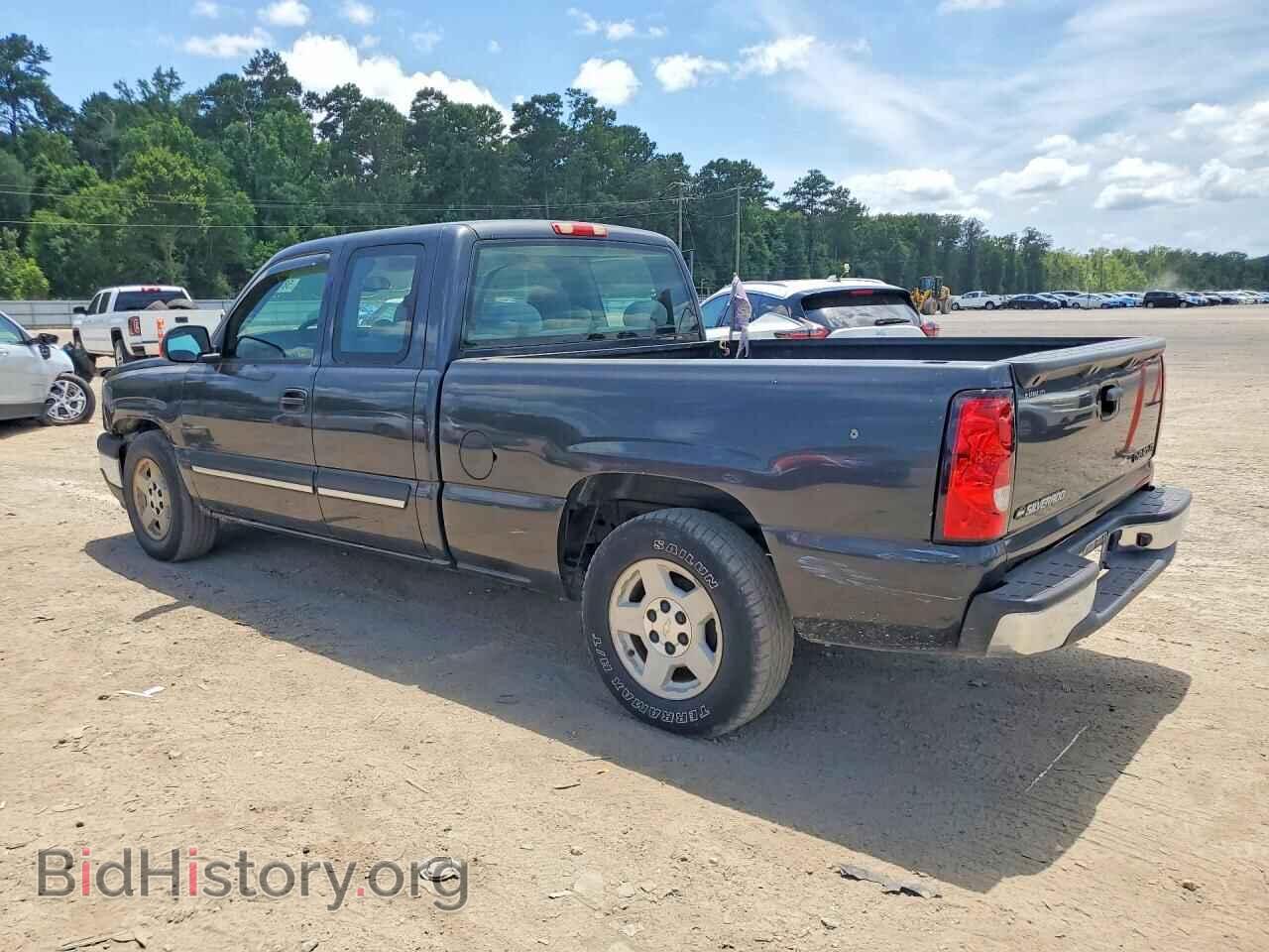 2005 CHEVROLET SILVERADO - VIN: 2GCEC19V151205193 - Фото 2