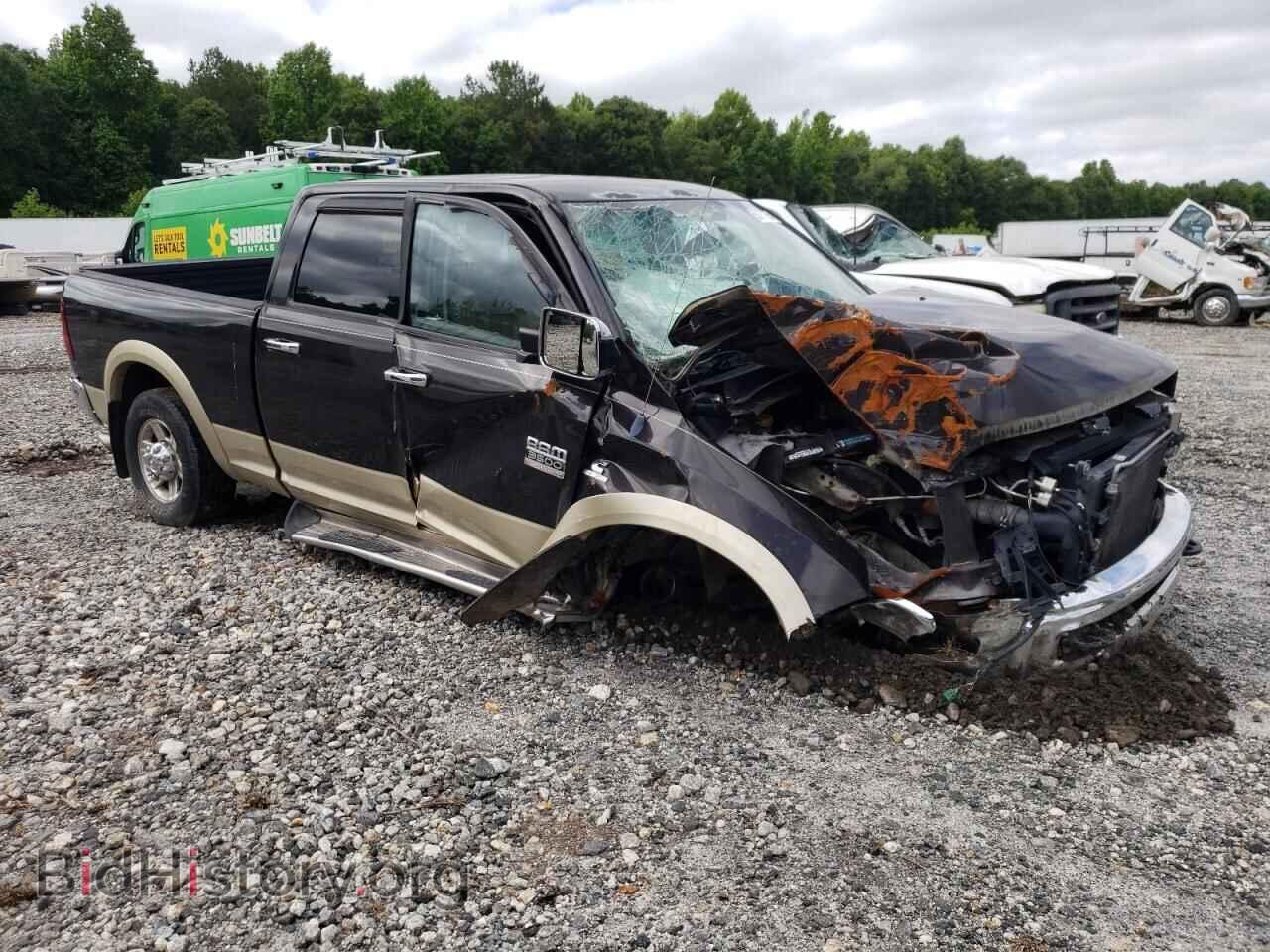2011 DODGE All Models - VIN: 3D73M3CL0BG536024 - Photo 4