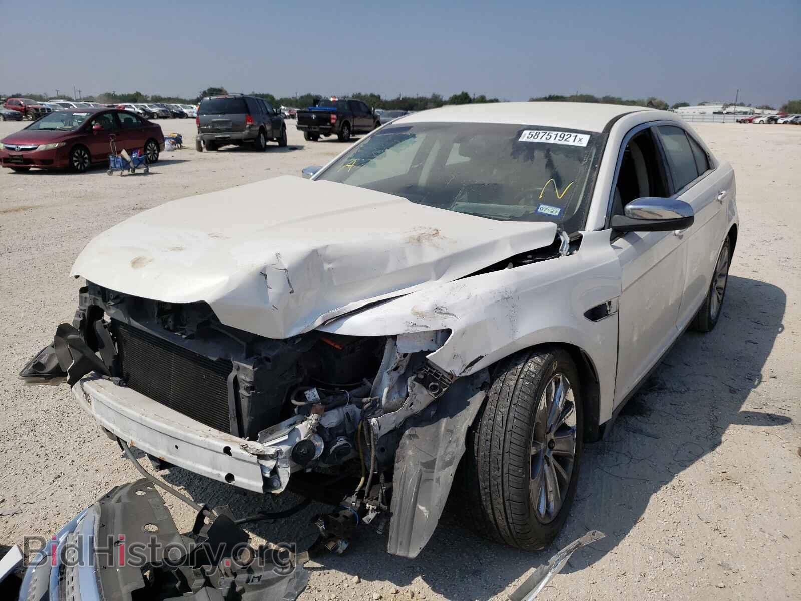 2010 FORD TAURUS - VIN: 1FAHP2FWXAG162920 - Фото 2