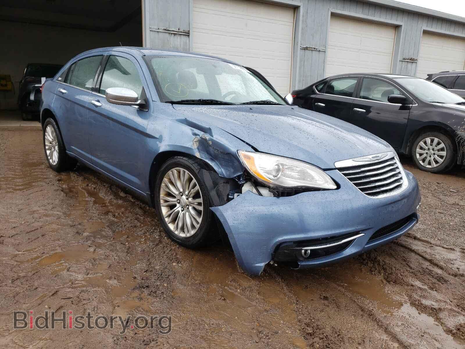 Photo 1C3BC2FG0BN570882 - CHRYSLER 200 2011