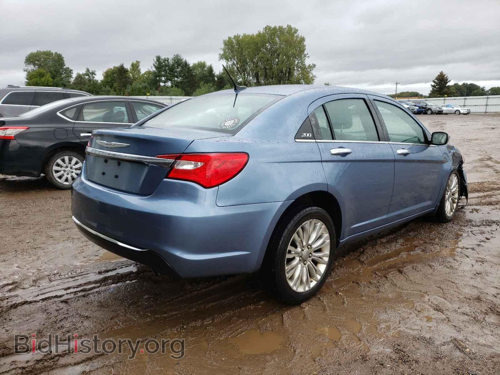 2011 CHRYSLER 200 - VIN: 1C3BC2FG0BN570882 - Фото 4