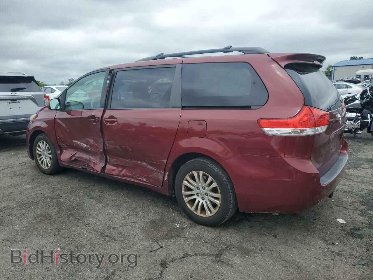 2014 TOYOTA All Models - VIN: 5TDYK3DC4ES526946 - Фото 2