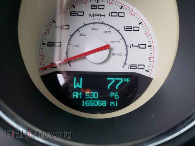 2011 Dodge CHALLENGER (VIN 2B3CJ5DT4BH588352) — photo 8 of 9