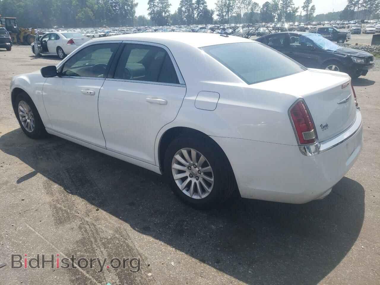 2013 CHRYSLER 300 - VIN: 2C3CCAAG6DH533966 - Фото 2