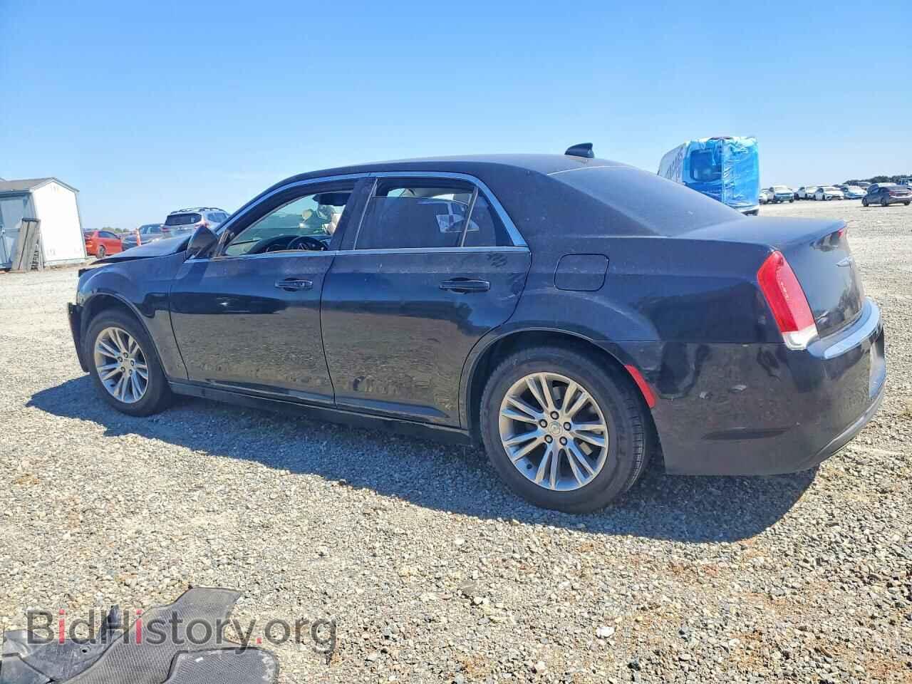 2017 CHRYSLER 300 - VIN: 2C3CCAAG2HH552357 - Фото 2