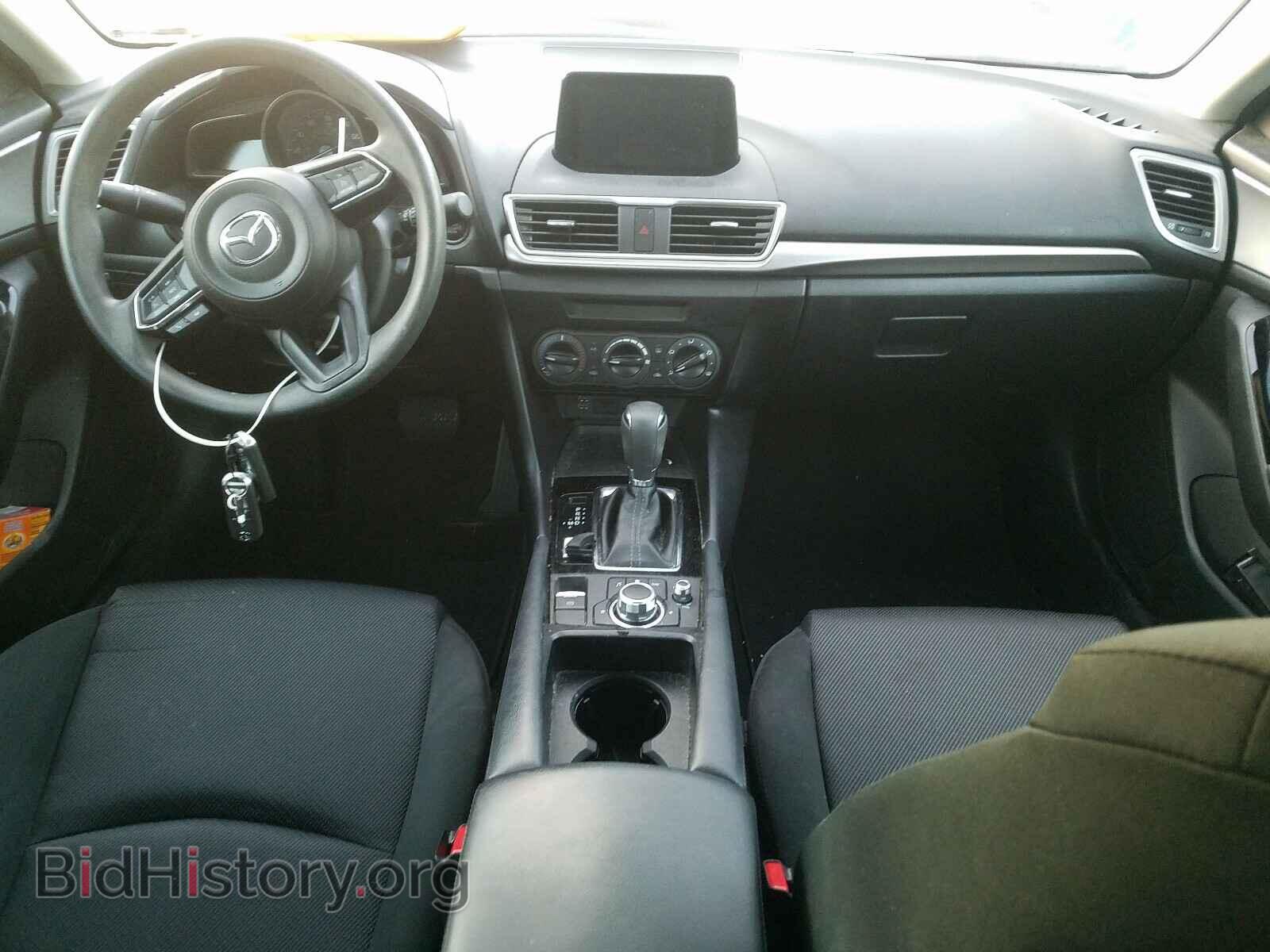 2018 MAZDA 3 - VIN: 3MZBN1U75JM166498 - Фото 9
