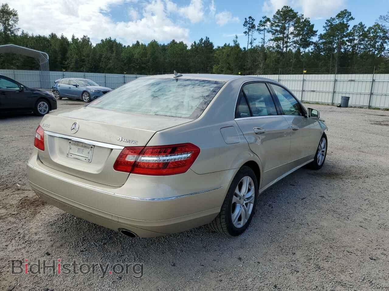 2010 MERCEDES-BENZ E-CLASS - VIN: WDDHF8HB3AA090512 - Фото 4