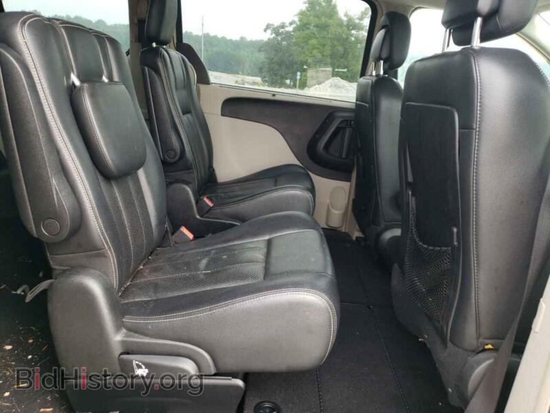 2011 Chrysler MINIVAN (VIN 2A4RR8DG9BR677005) — photo 11 of 13
