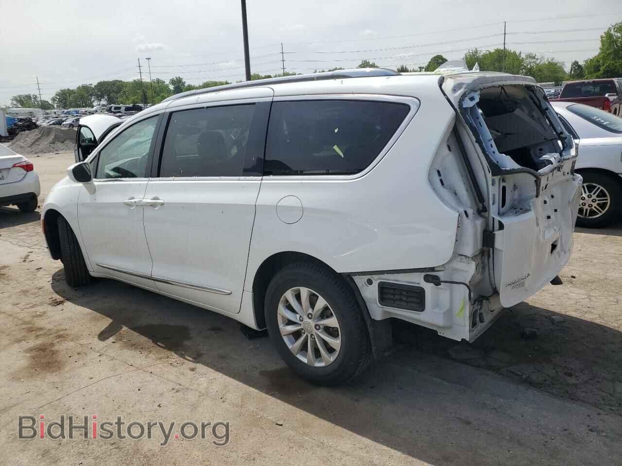 2018 CHRYSLER PACIFICA - VIN: 2C4RC1BG9JR128761 - Фото 2