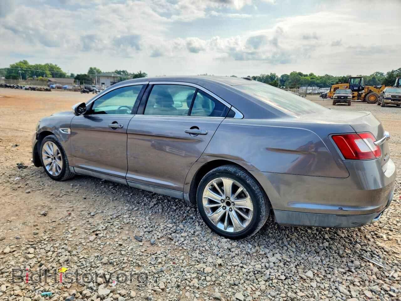 2011 FORD TAURUS - VIN: 1FAHP2FW6BG122206 - Фото 2