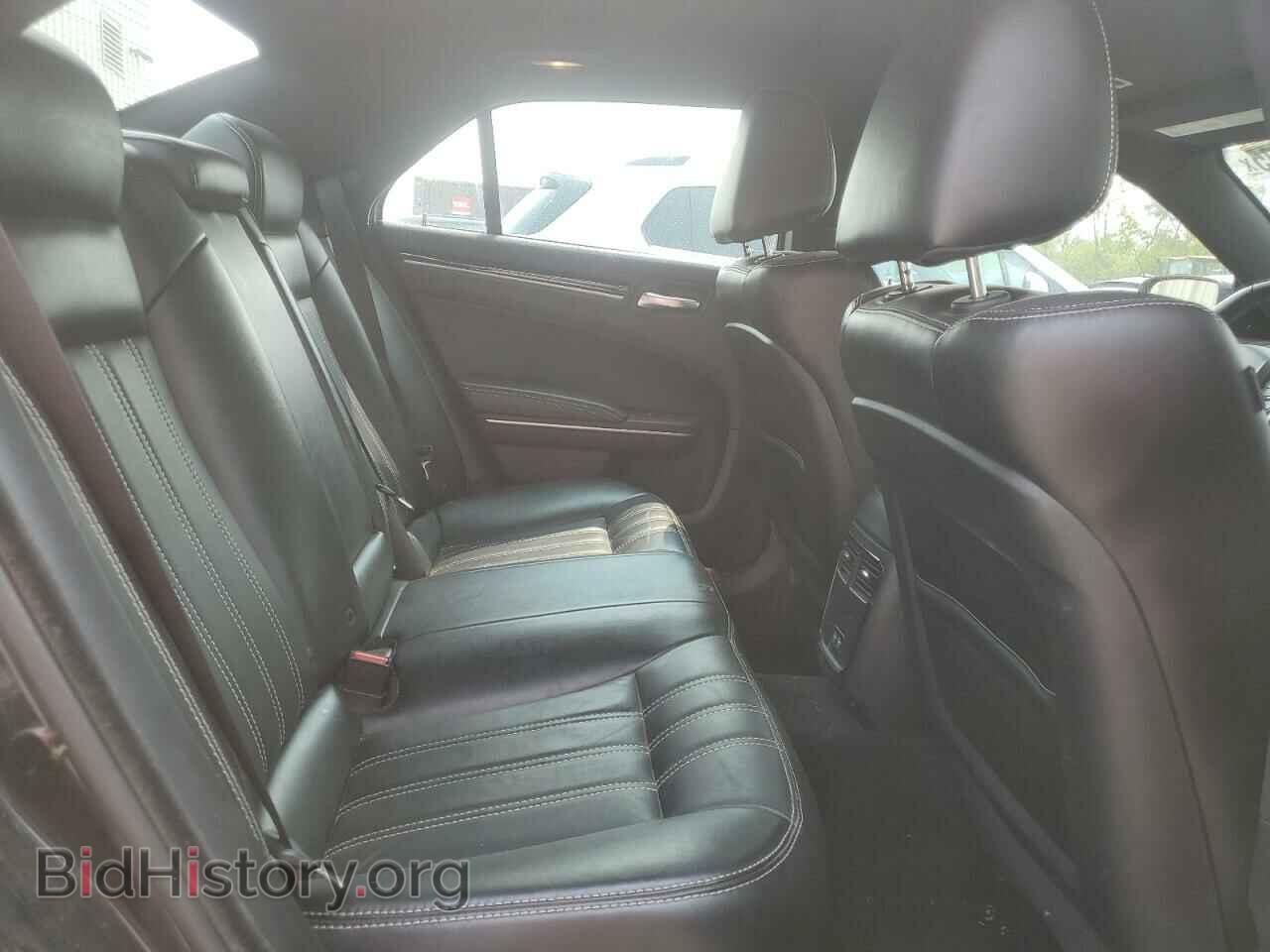 2019 CHRYSLER 300 - VIN: 2C3CCAGG5KH611013 - Фото 10