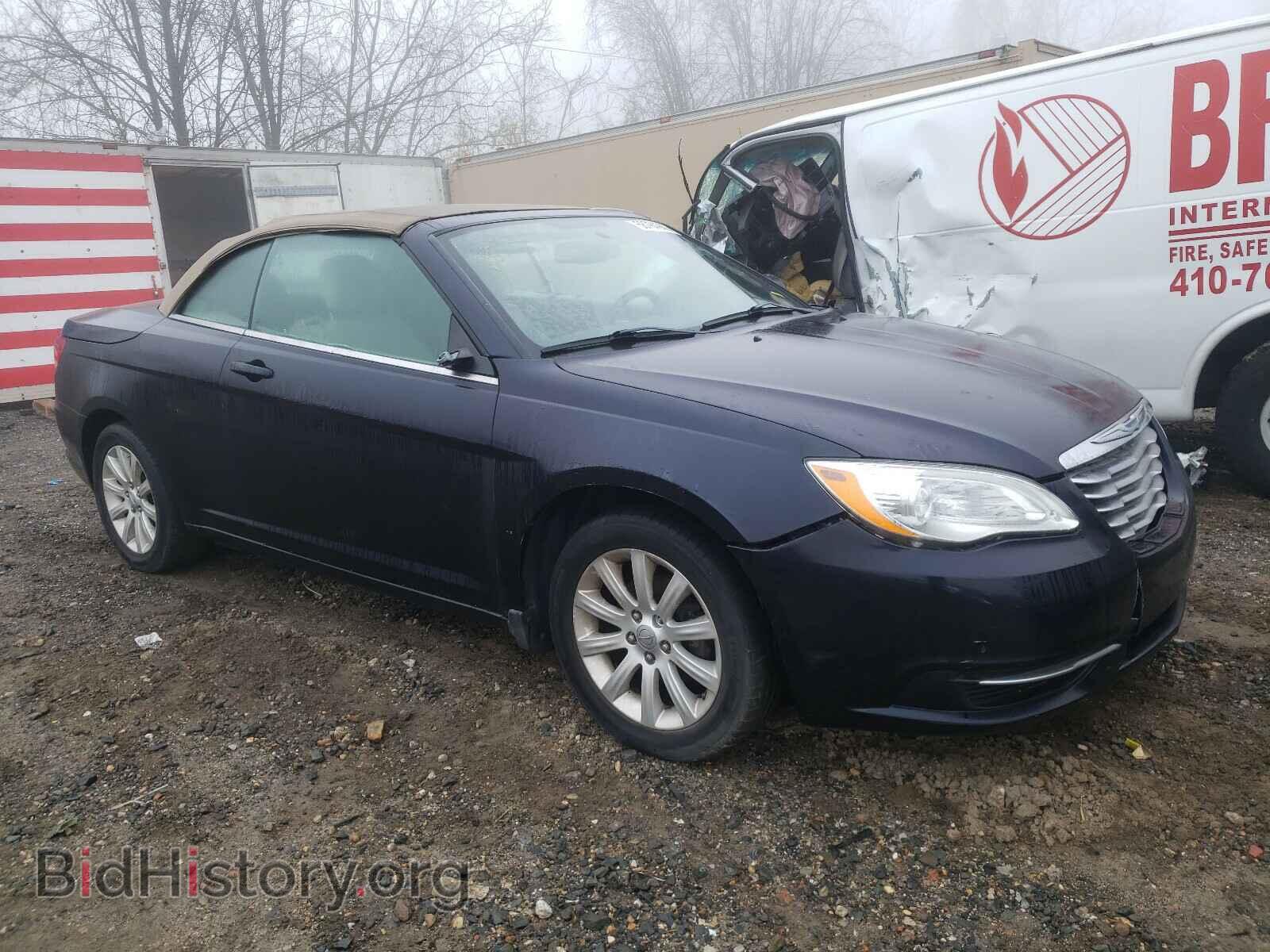 Photo 1C3BC2EB6BN532384 - CHRYSLER 200 2011