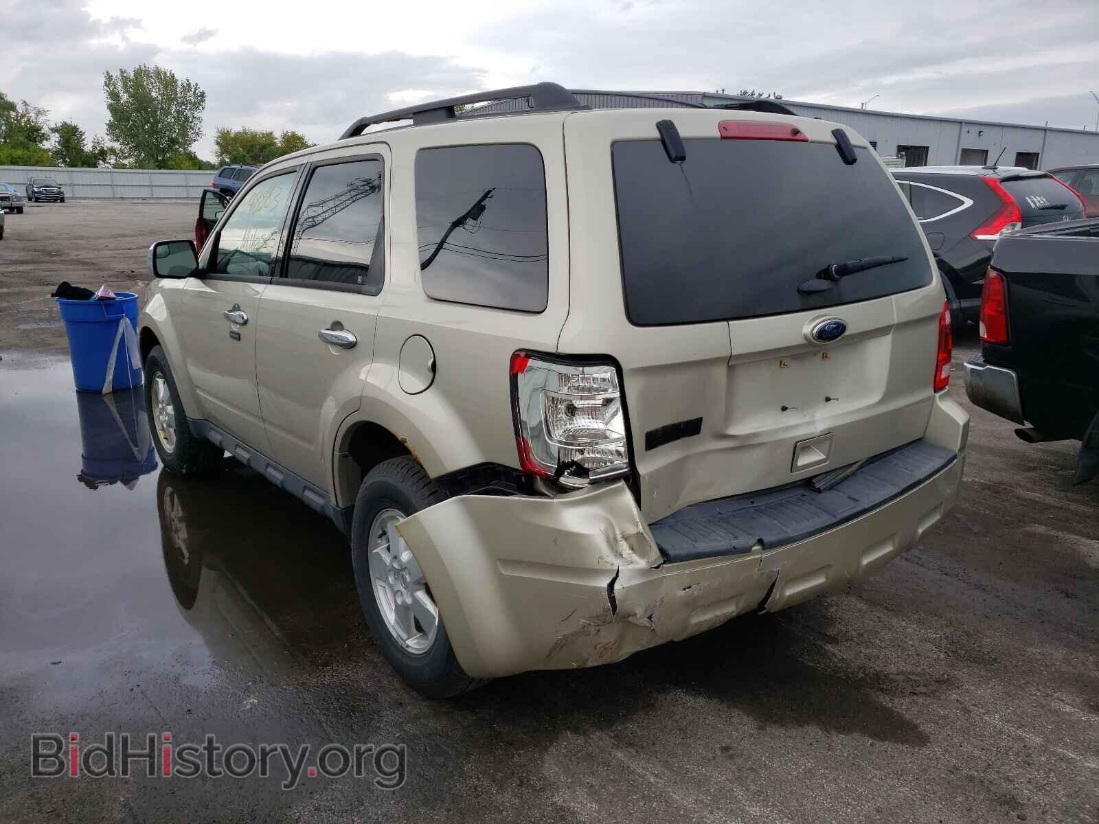 2011 FORD ESCAPE - VIN: 1FMCU0D78BKC28565 - Фото 3